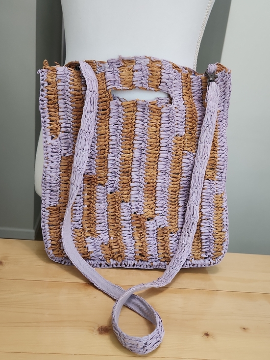 Free People Handbags - Free People Brunch Date Woven Straw Convertible Crossbody Clutch Bag Purple Tan